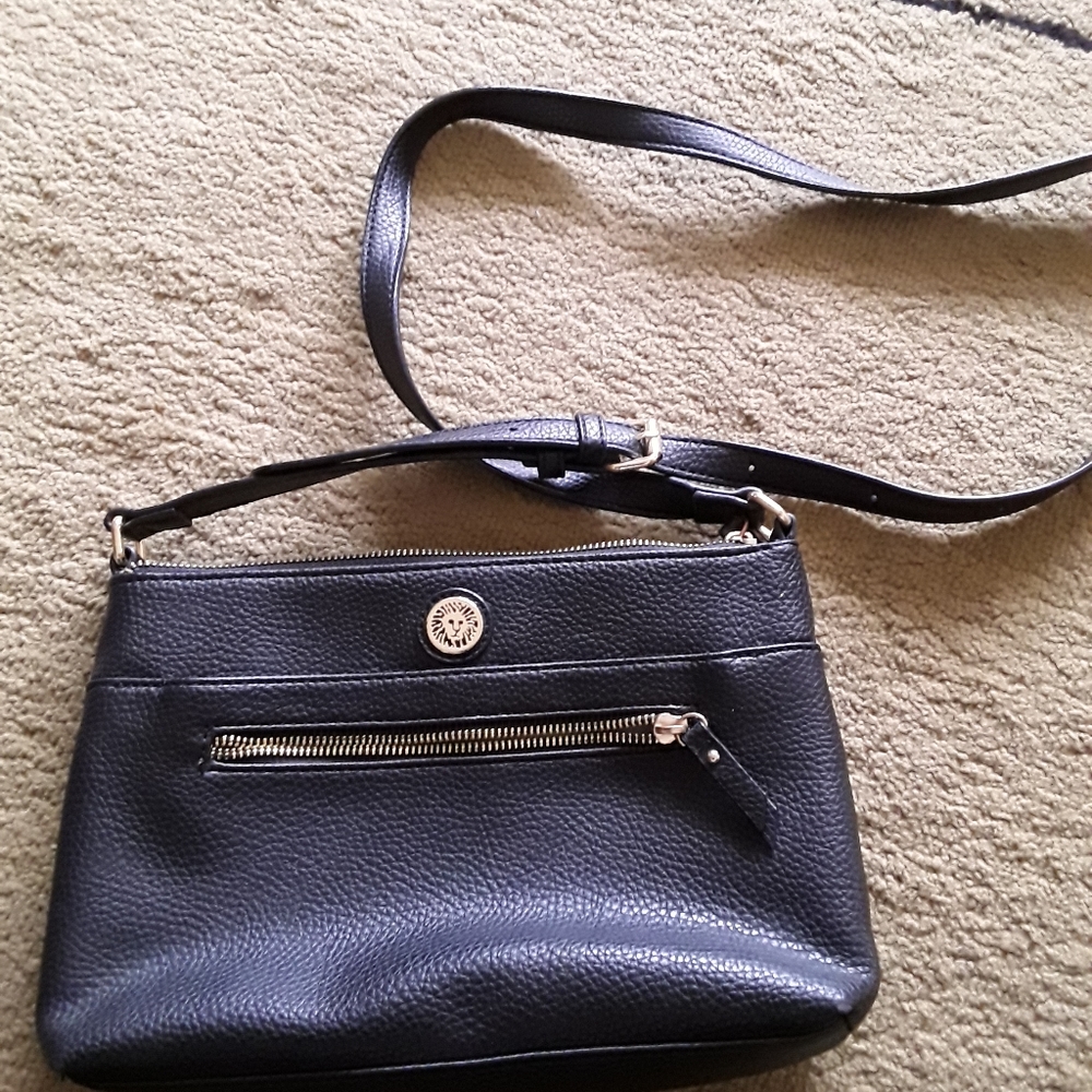 Black purse.